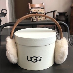 UGG Ear Muffs ⛄️❄️🥶